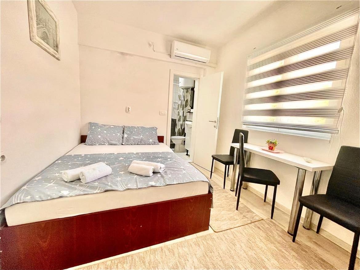 Apartment Adel Mostar Exterior photo