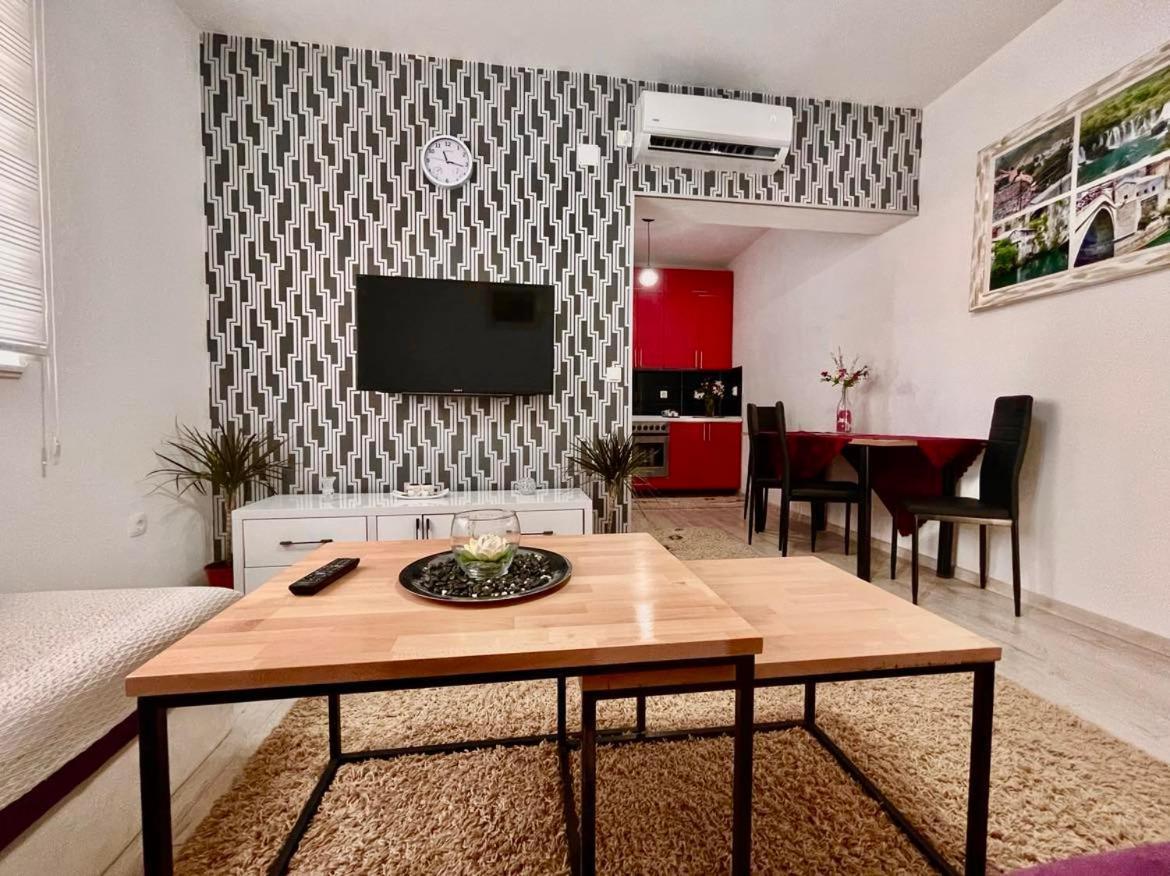 Apartment Adel Mostar Exterior photo